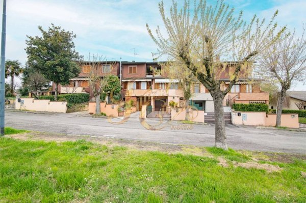 casa indipendente in vendita ad Agazzano