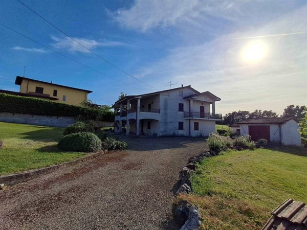 casa indipendente in vendita ad Agazzano