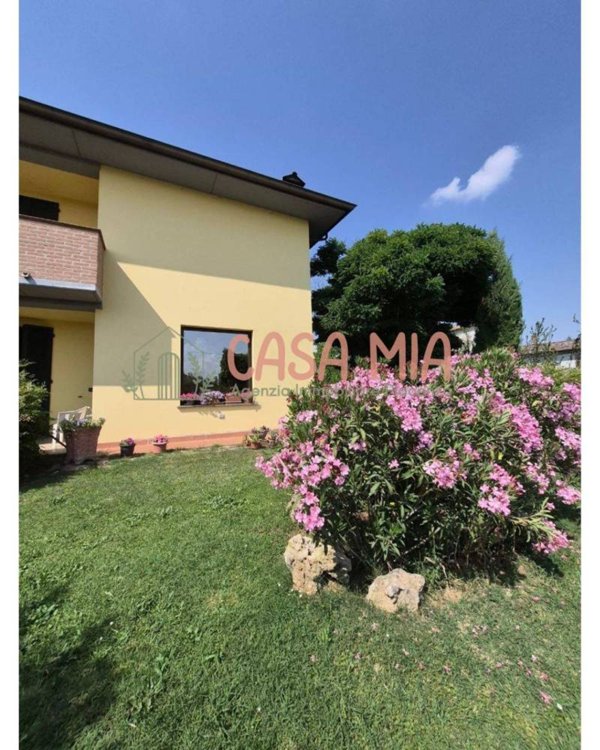 casa indipendente in vendita ad Agazzano