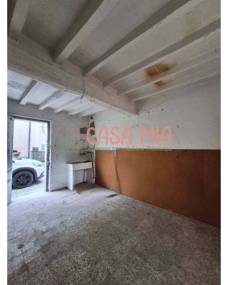 casa indipendente in vendita ad Agazzano