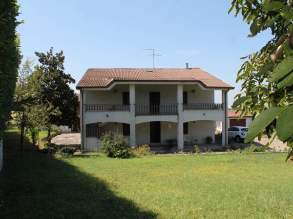 casa indipendente in vendita ad Agazzano