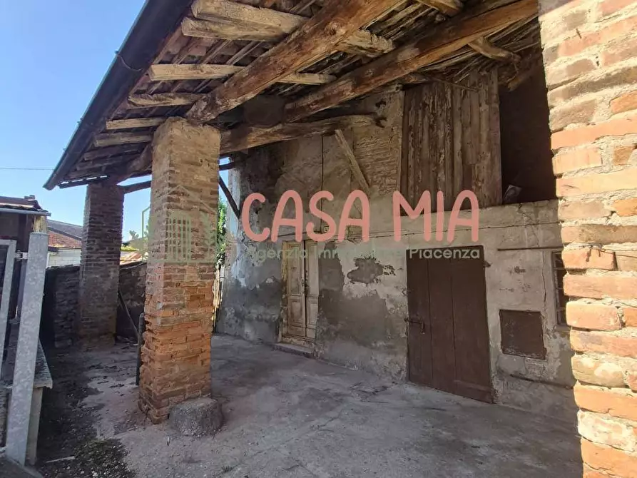 casa indipendente in vendita ad Agazzano