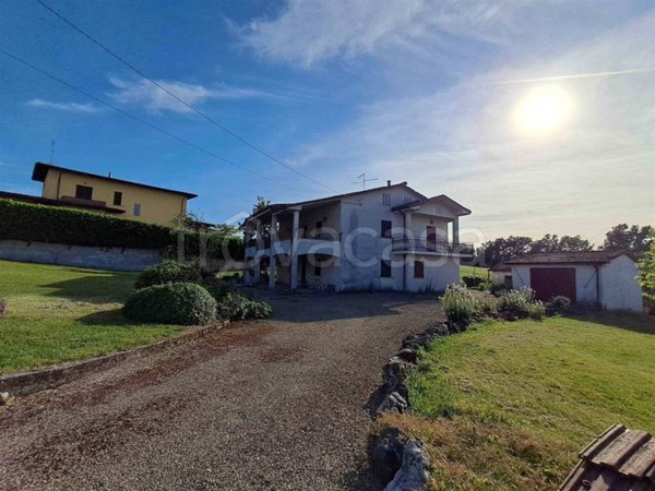 casa indipendente in vendita ad Agazzano