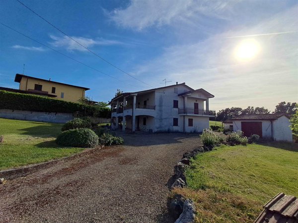 casa indipendente in vendita ad Agazzano