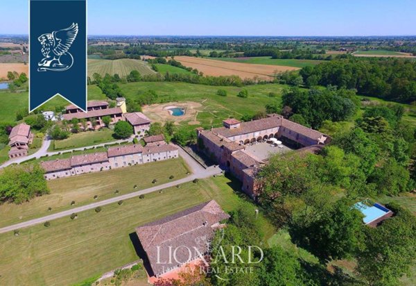 villa in vendita ad Agazzano