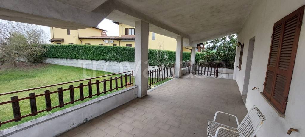 casa indipendente in vendita ad Agazzano in zona Rivasso