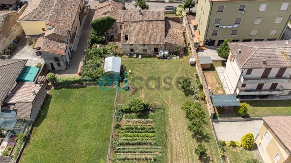 terreno edificabile in vendita ad Alseno in zona Lusurasco