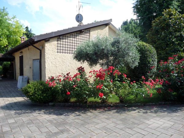casa indipendente in vendita ad Alseno in zona Lusurasco