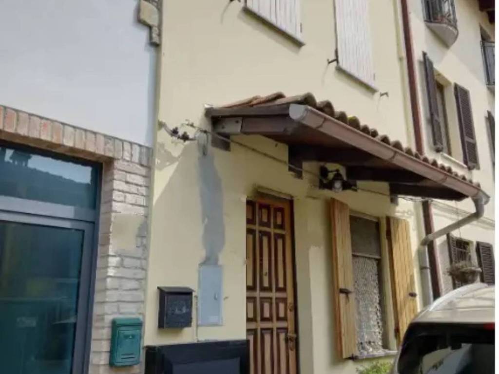 casa indipendente in vendita ad Alseno in zona Lusurasco