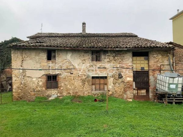 casa indipendente in vendita ad Alseno in zona Lusurasco