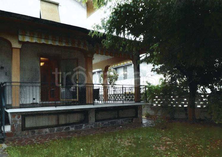 casa indipendente in vendita ad Alseno