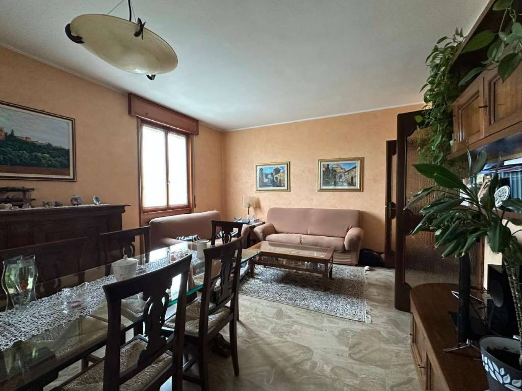 casa indipendente in vendita ad Alseno