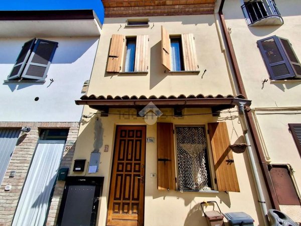 casa indipendente in vendita ad Alseno in zona Lusurasco