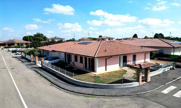 casa indipendente in vendita ad Alseno in zona Lusurasco