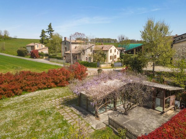 casale in vendita ad Alseno