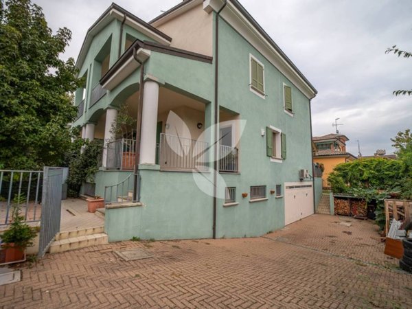 casa indipendente in vendita ad Alseno
