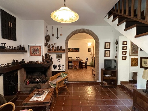 casa indipendente in vendita ad Alseno in zona Castelnuovo Fogliani