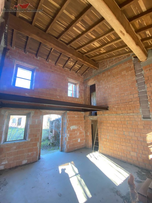 casa indipendente in vendita ad Alseno in zona Lusurasco