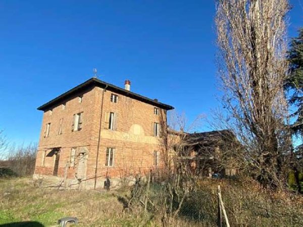 casale in vendita ad Alseno