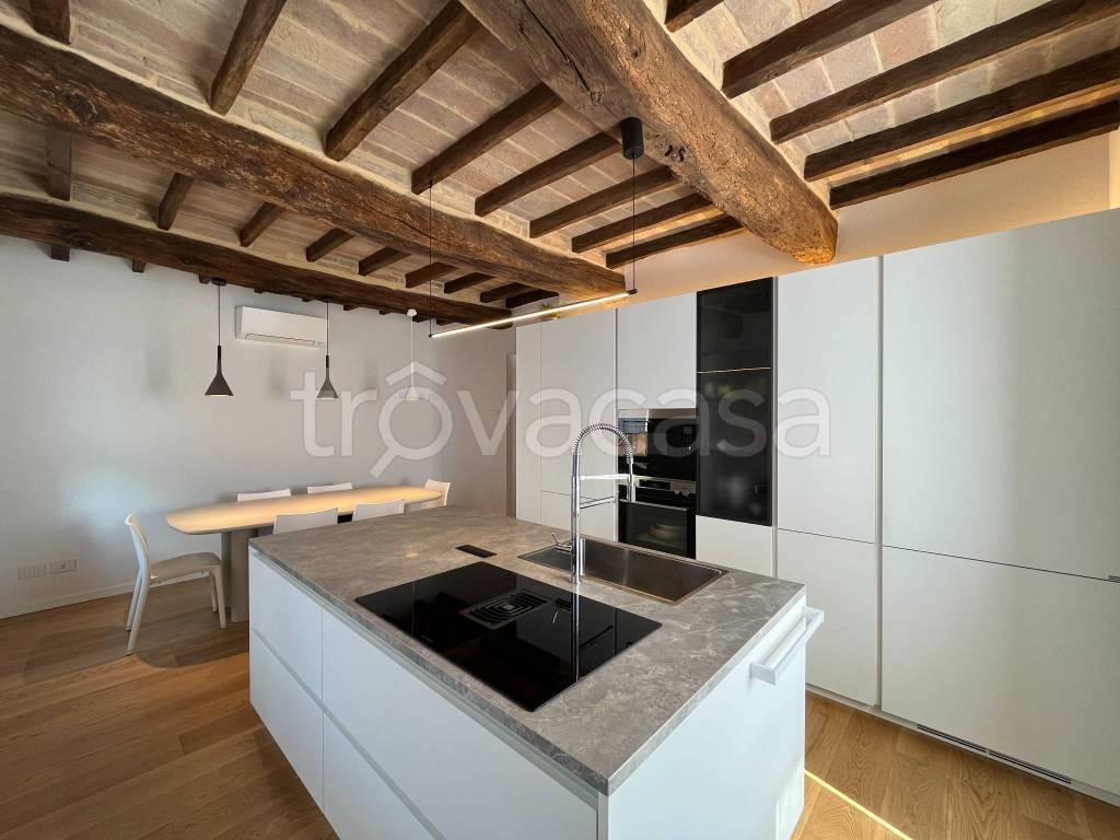 casa indipendente in vendita ad Alseno in zona Castelnuovo Fogliani