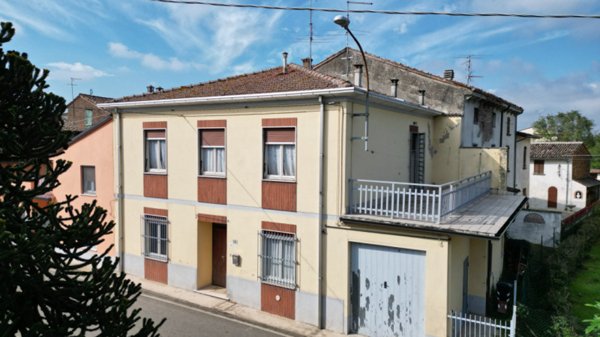 casa indipendente in vendita ad Alseno