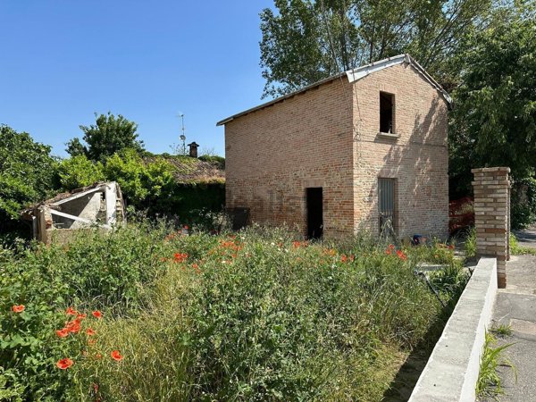 appartamento in vendita ad Alseno in zona Chiaravalle della Colomba