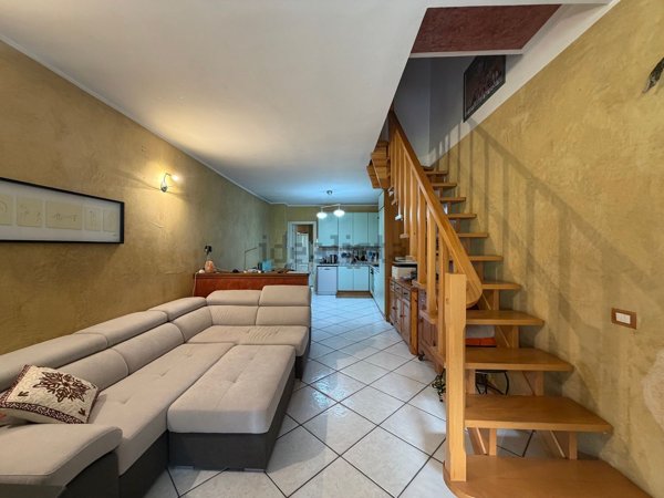 casa indipendente in vendita ad Alseno in zona Lusurasco