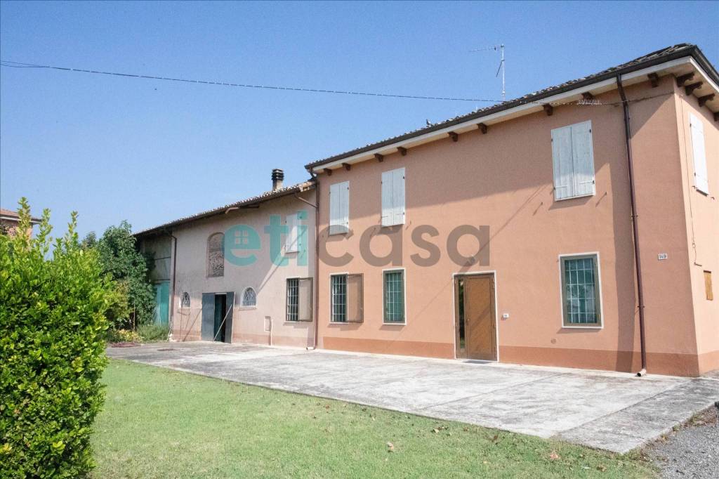 casa indipendente in vendita a Besenzone