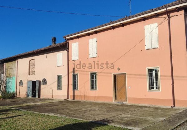 casa indipendente in vendita a Besenzone