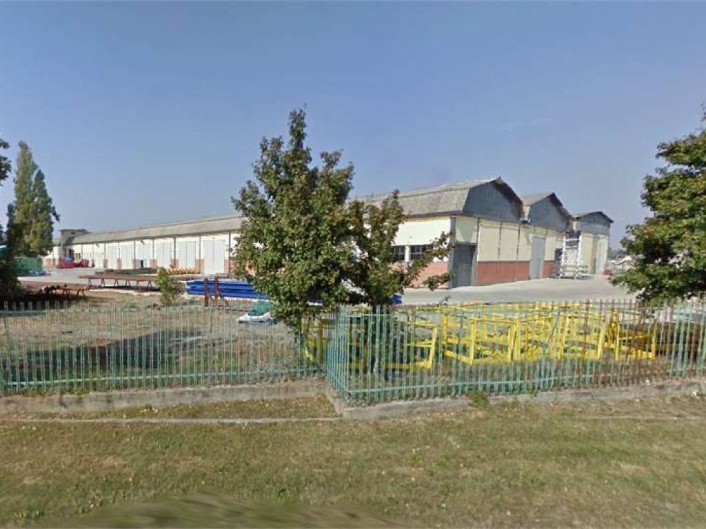 ufficio in vendita a Besenzone