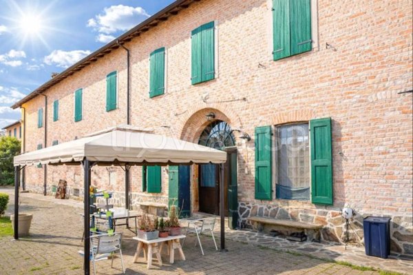 casa indipendente in vendita a Besenzone