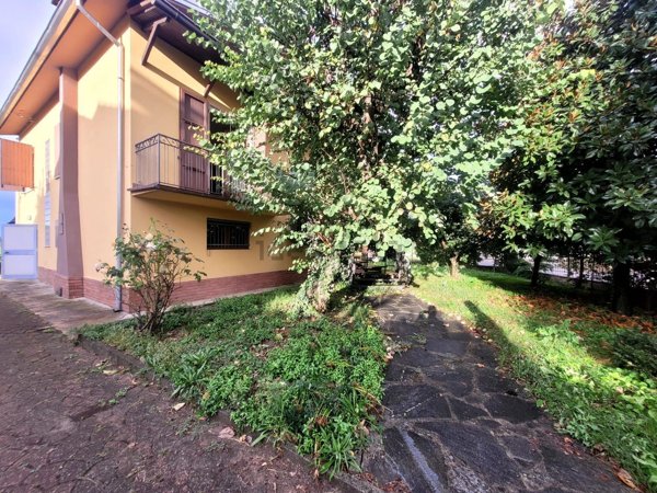 casa indipendente in vendita a Besenzone