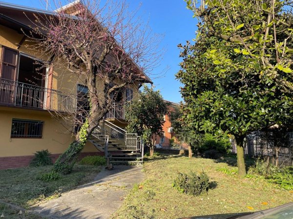 casa indipendente in vendita a Besenzone