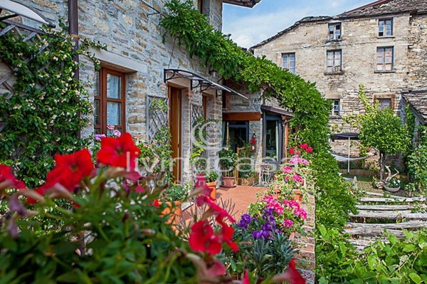 casa indipendente in vendita a Bettola