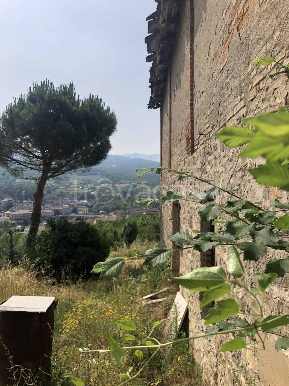 casa indipendente in vendita a Bettola