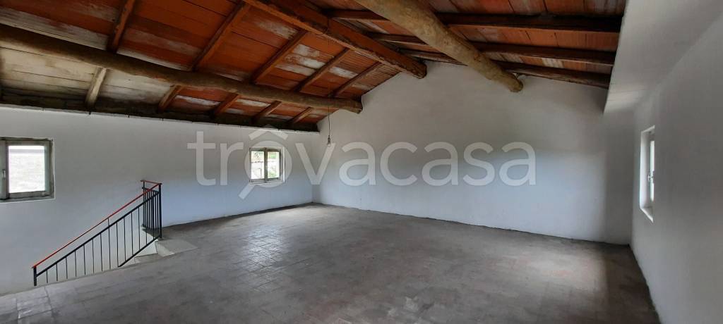 casa indipendente in vendita a Bettola