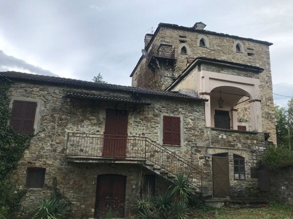 casa indipendente in vendita a Bettola