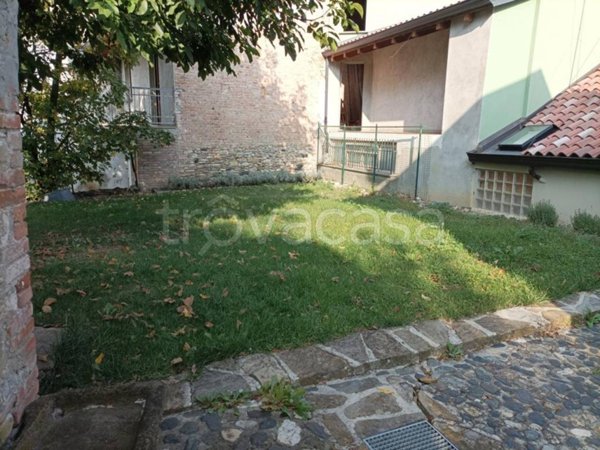 casa indipendente in vendita a Bettola