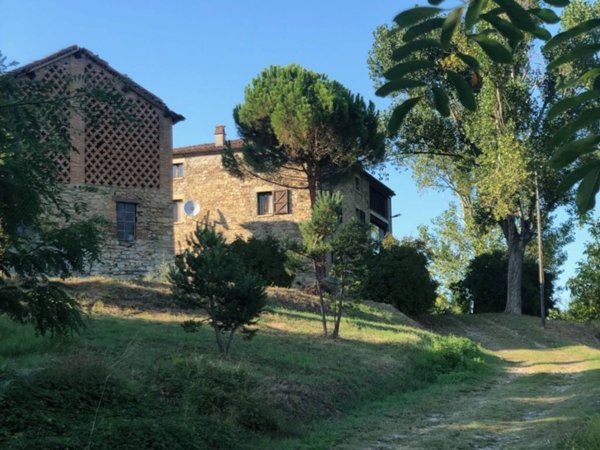 casa indipendente in vendita a Bettola