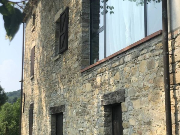 casa indipendente in vendita a Bettola