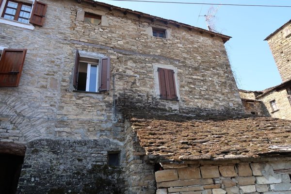 quadrivano in vendita a Bettola