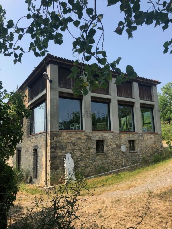 casa indipendente in vendita a Bettola