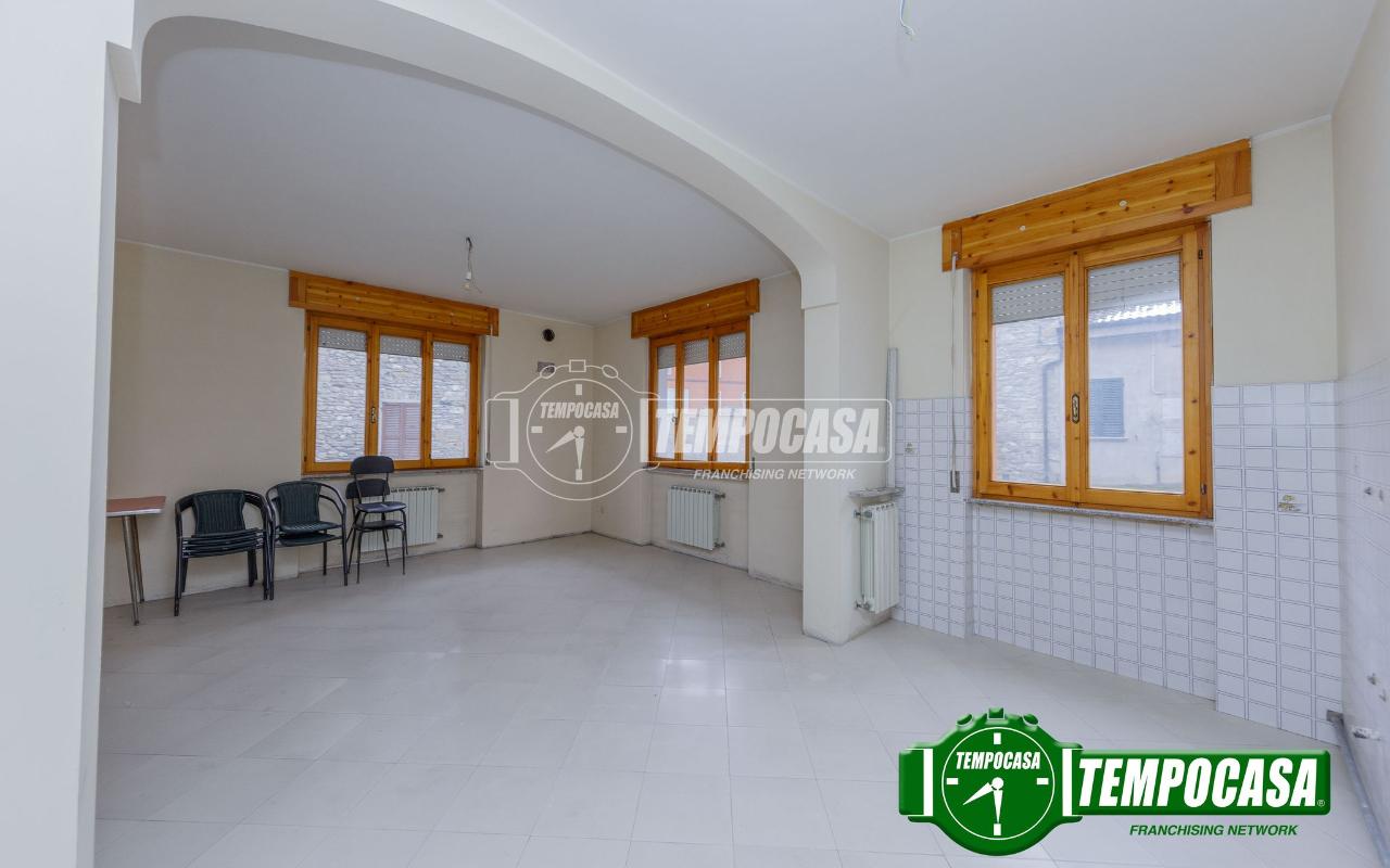 appartamento in vendita a Bettola