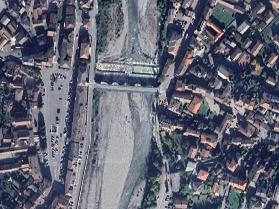 negozio in vendita a Bettola