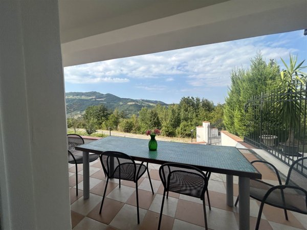 casa indipendente in vendita a Bettola in zona Pradello