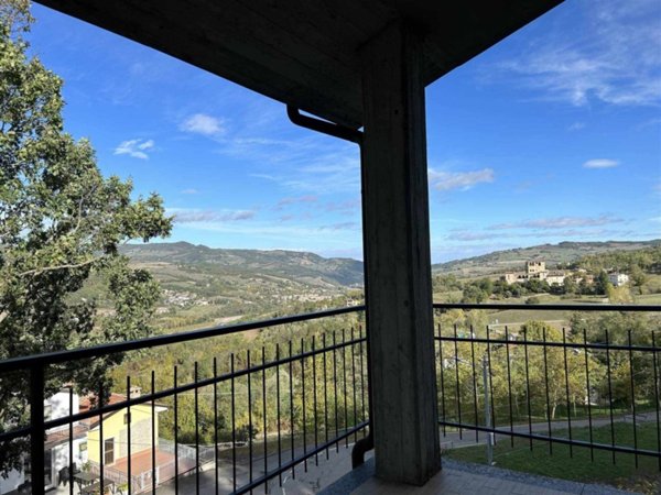 casa indipendente in vendita a Bettola