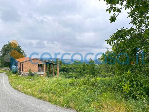 casa indipendente in vendita a Bettola in zona Teglio