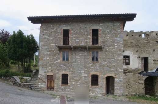 casale in vendita a Bettola