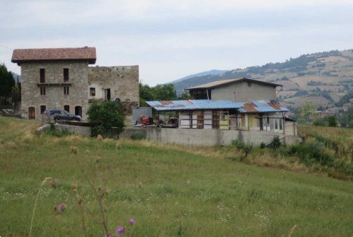 casale in vendita a Bettola