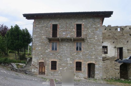 casale in vendita a Bettola